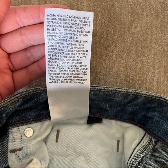 Medium Wash Straight Leg Mens Jeans 32 x 30 - Picture 4 of 6